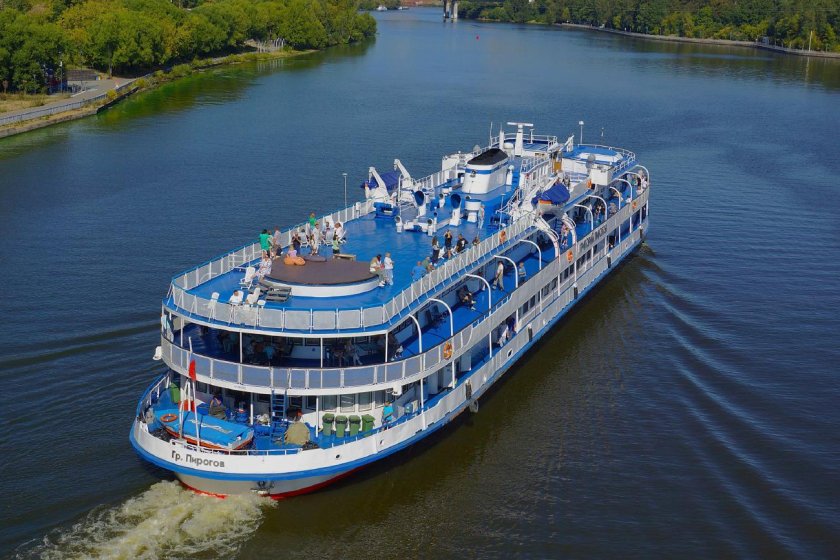 Григорий пирогов теплоход