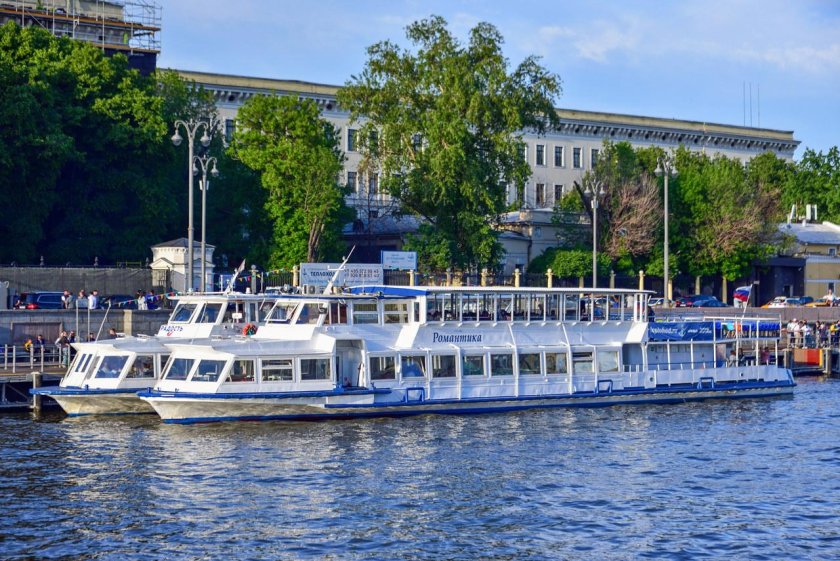 Теплоход Москва 178 Санкт-Петербург