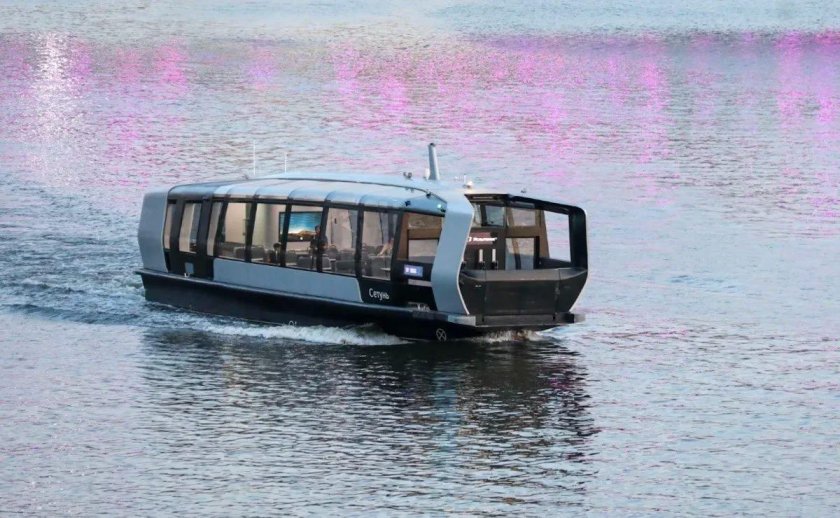 Речной электротрамвай в Москве