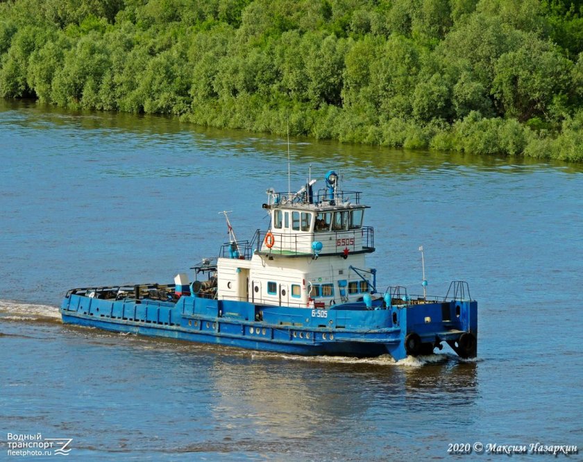 Теплоход буксир-толкач