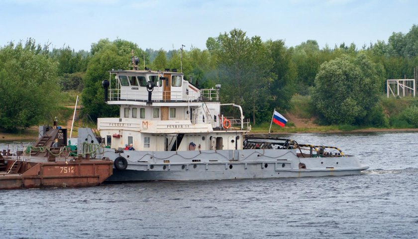 Речной буксир Роман 2