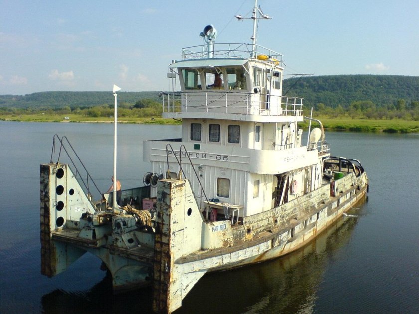 Речные буксиры и толкачи