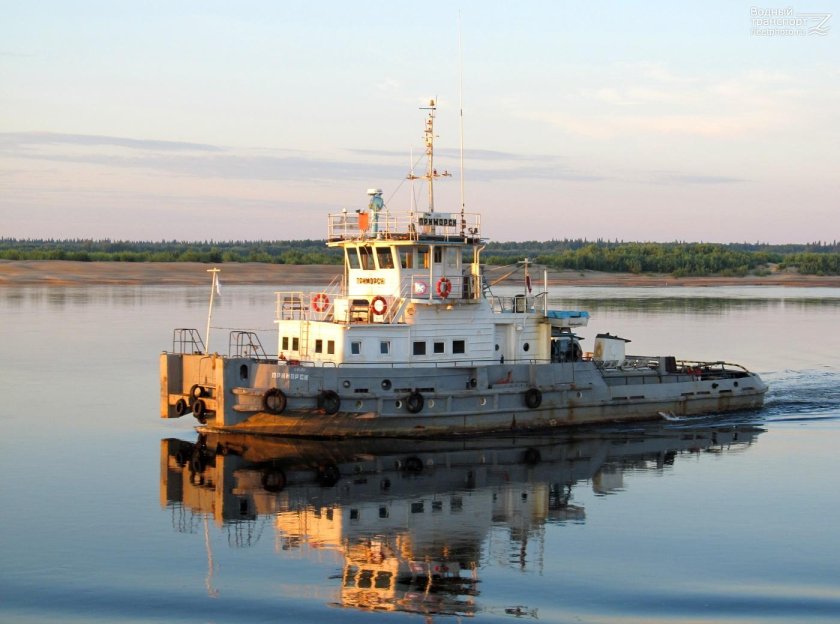 Речные буксиры и толкачи
