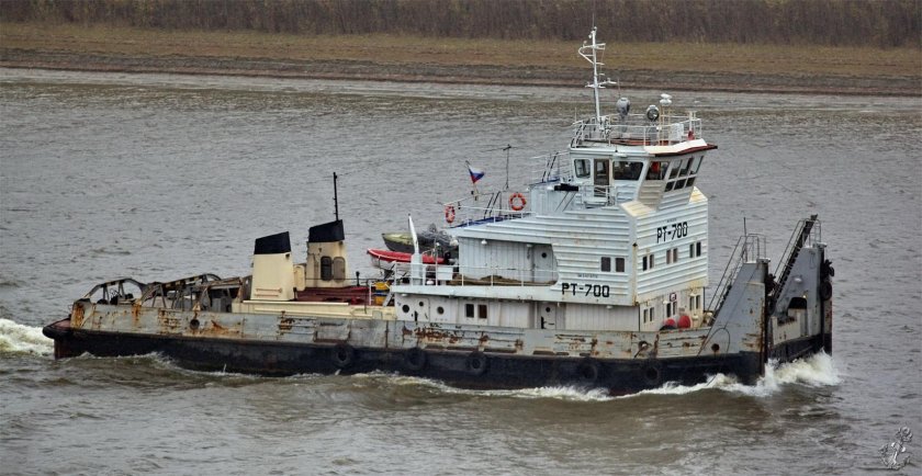 Речные буксиры и толкачи