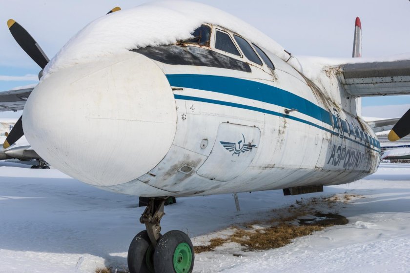 Самолет АН 24