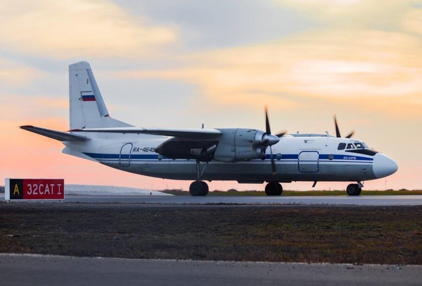 Самолет АН 24