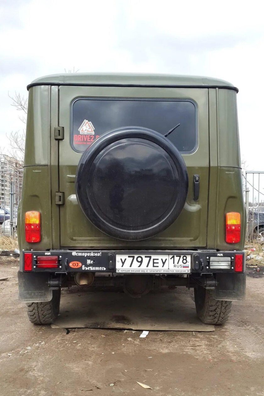 УАЗ 469 сзади