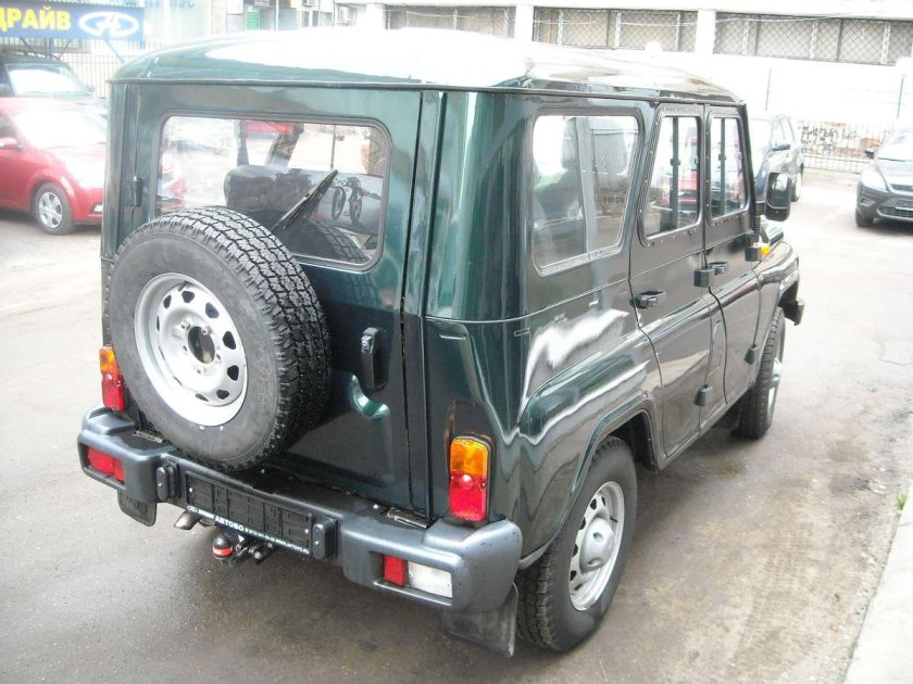 УАЗ Хантер зад