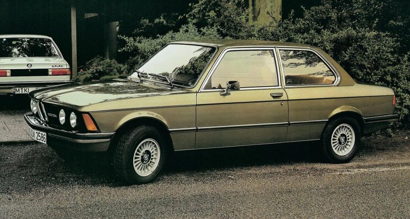 BMW 323i Coupe (e21)