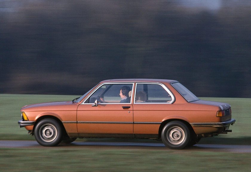 BMW e21 323i