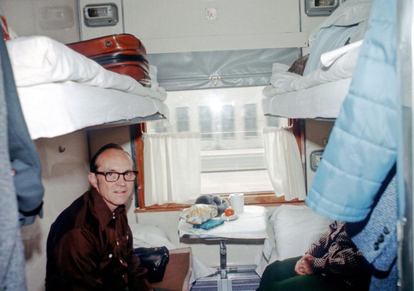 Плацкарт в поезде СССР