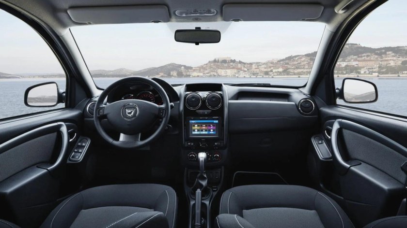 Dacia Duster 2023 салон