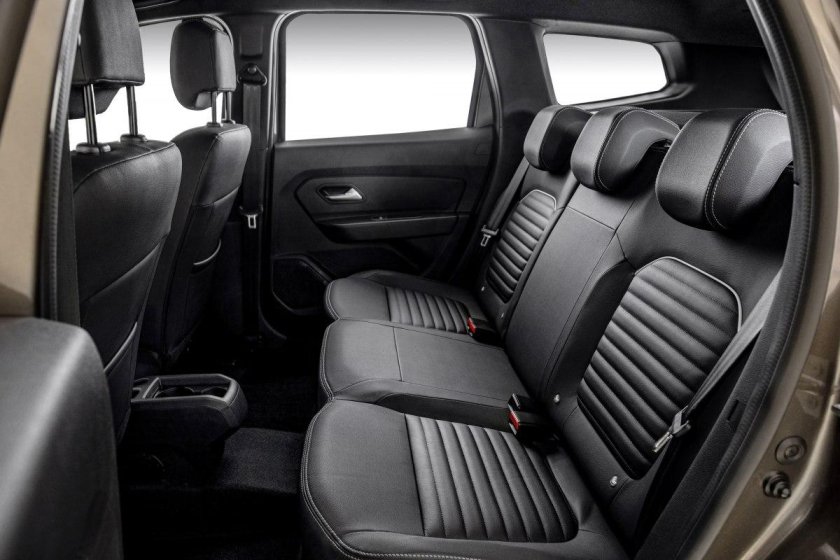 Renault Duster 2021 салон