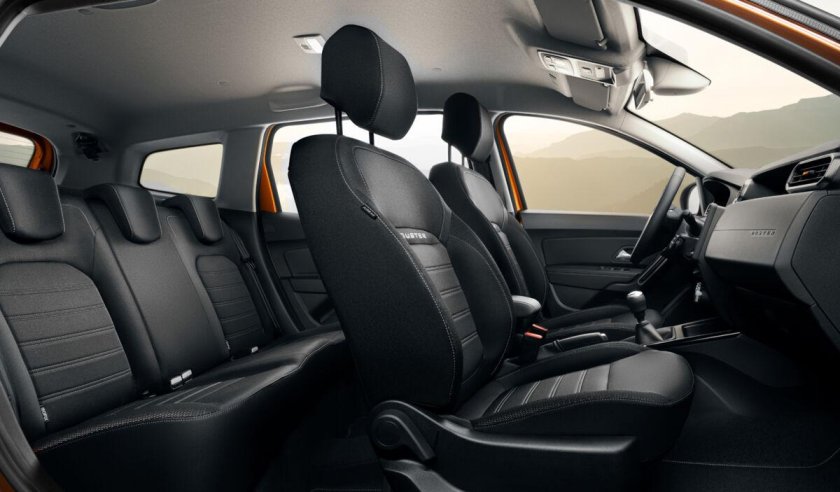 Рено Дастер 2021 салон