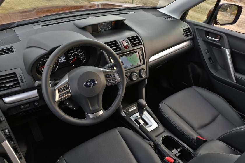 Subaru Forester 2015 салон