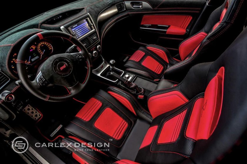 Субару WRX STI салон