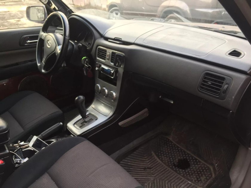 Черный салон Forester SG