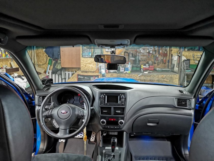 Subaru Forester 2 салон