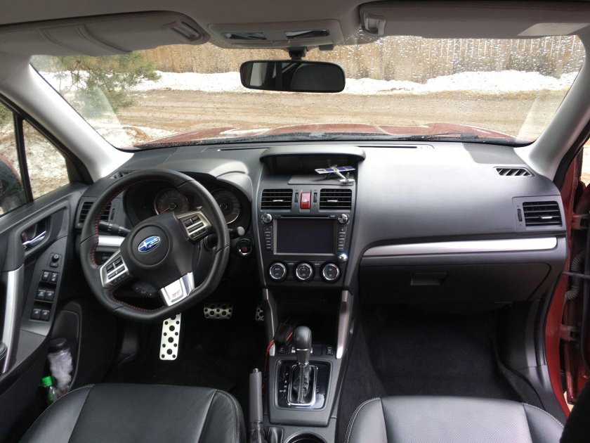Subaru Forester 2012 салон
