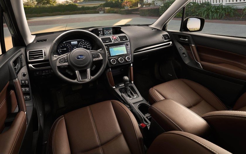 Subaru Forester 2017 салон