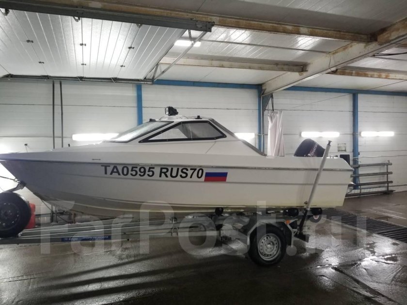 Катер Бриз 17