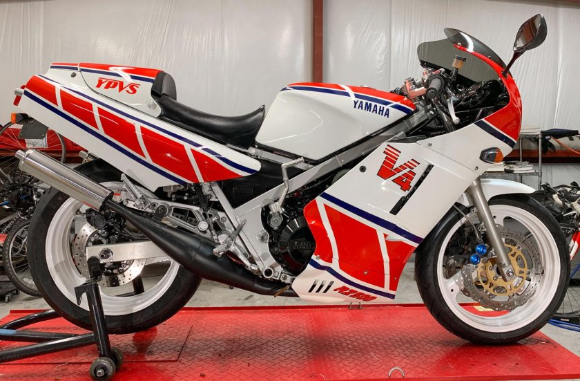 Yamaha rz500