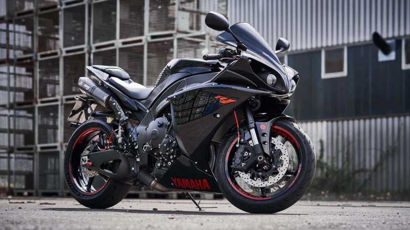 Yamaha YZF-r1 мотоцикл