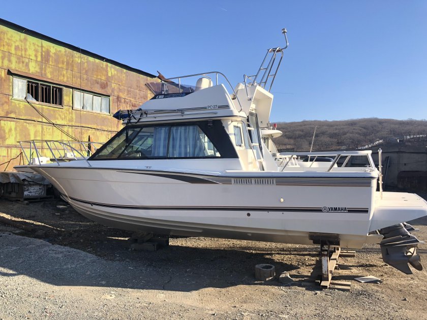 Катер Yamaha PC-27