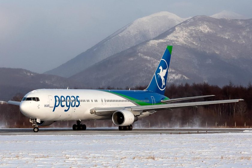 Пегас Флай 737-900