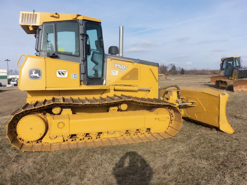 Бульдозер 750j John Deere