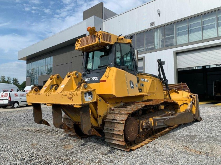 Бульдозер джон дир 850