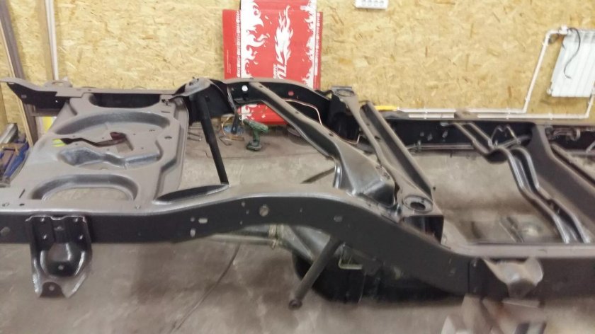 Tahoe GMT 900 рама