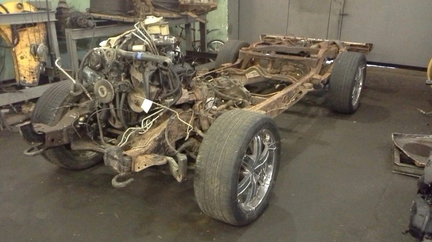 Рама Тахо 400