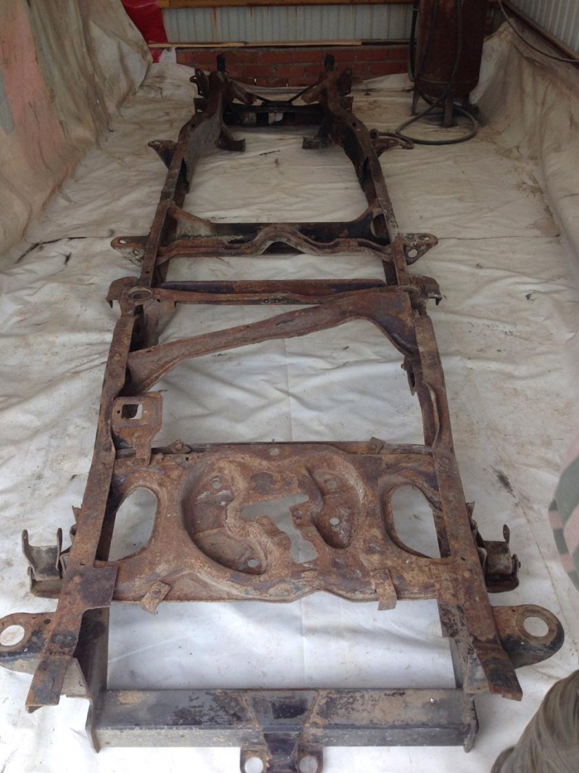 Рама Тахо 400