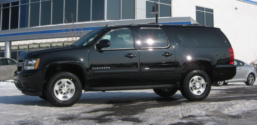 Chevrolet Suburban 2500