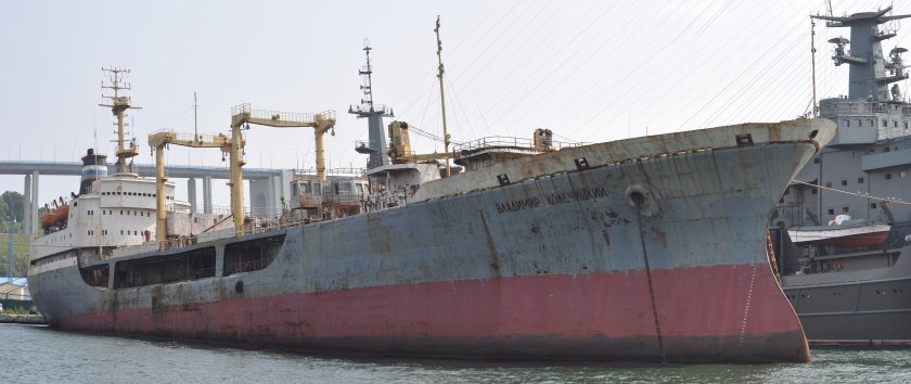 Танкер Владимир Колечицкий