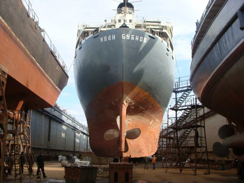 Танкер Иван Бубнов