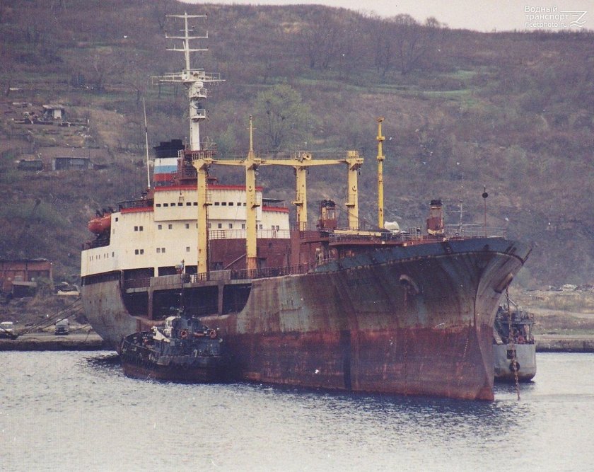 Борис Бутома танкер