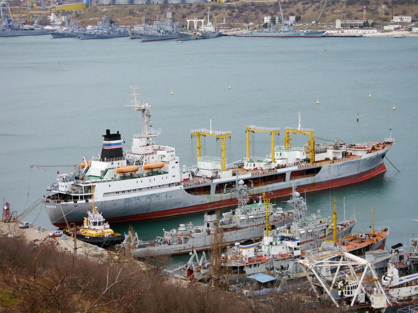 Танкер Бубнов Севастополь