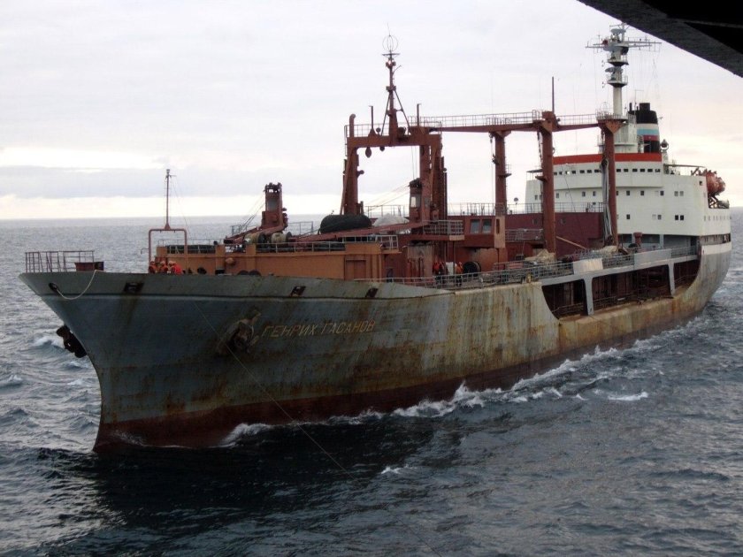 Танкер Генрих Гасанов