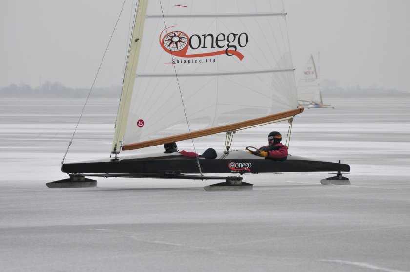 Буер монотип 15