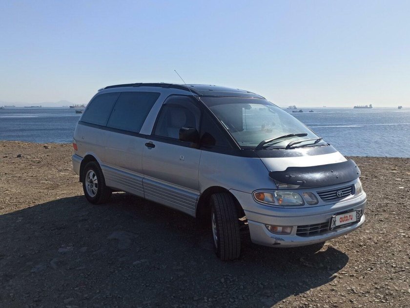 Тойота эстима 1999