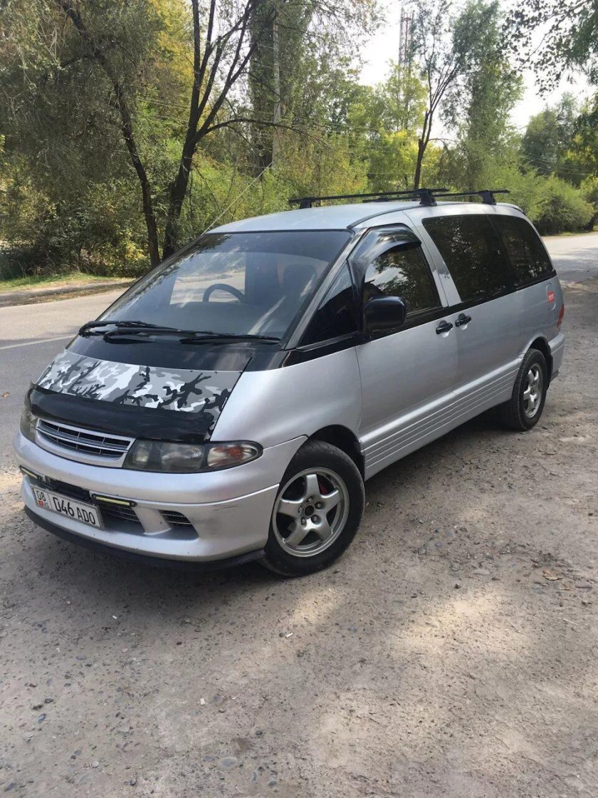 Тойота Estima lucida