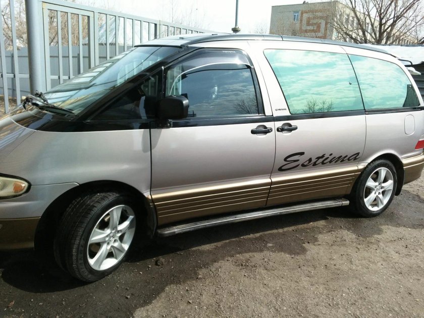 Тойота Эстима Люсида 1997
