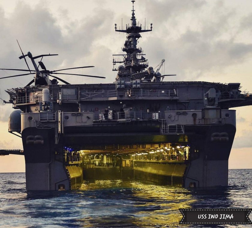 Лиском Бэй авианосец