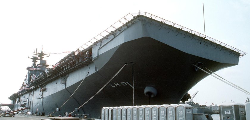 Amphibious assault ship