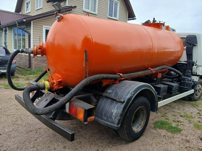 Ассенизаторская машина