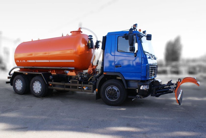 МАЗ 5550 ассенизатор