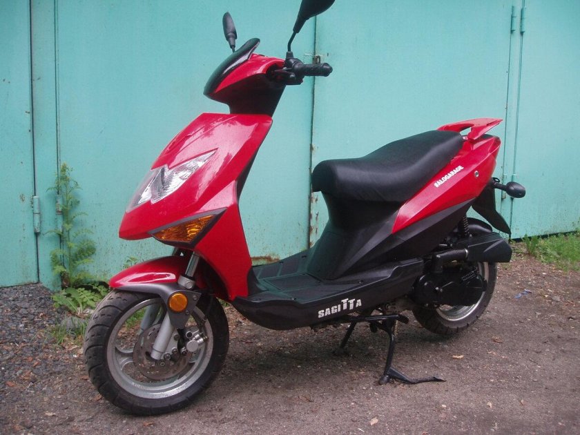 Скутер Sagitta 50