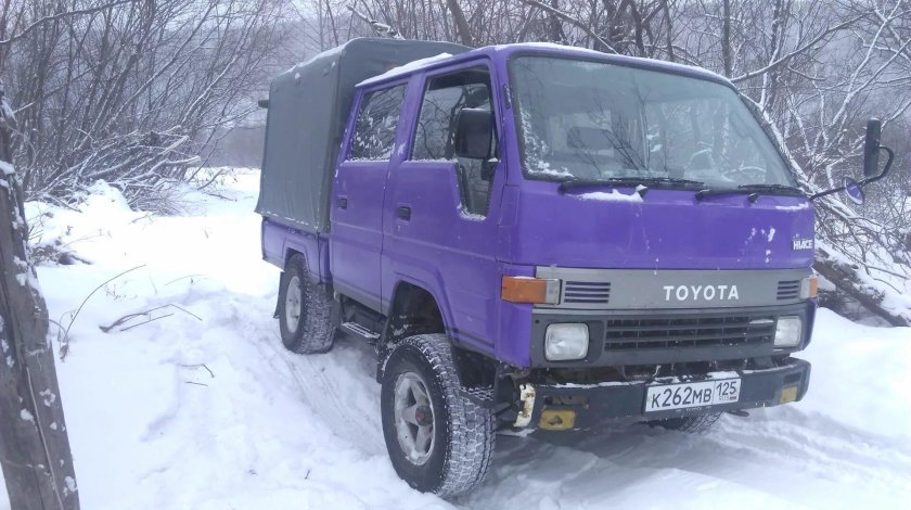 Toyota Dyna 4wd двухкабинник